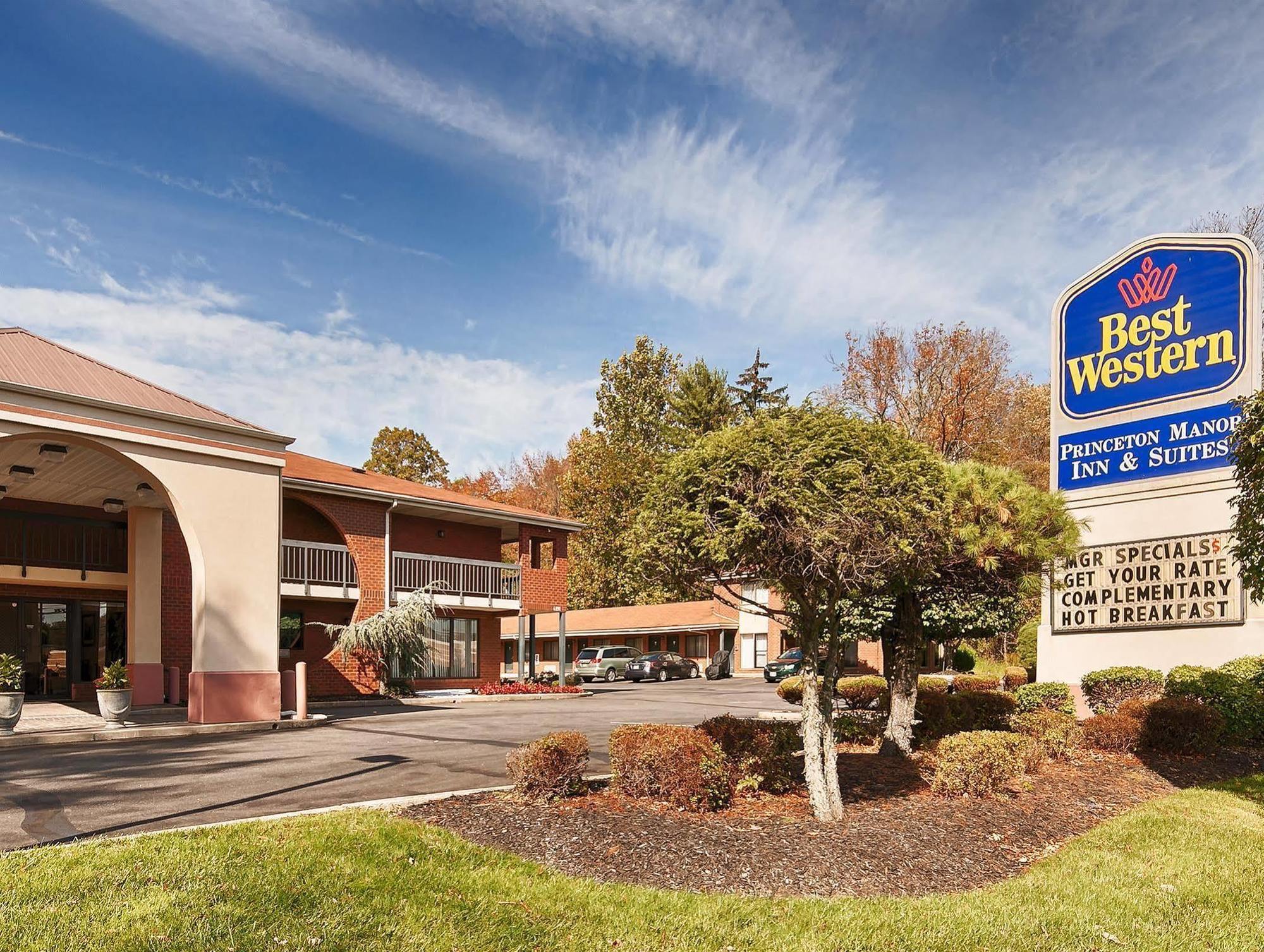 Mho Inn And Suites Monmouth Junction Eksteriør bilde